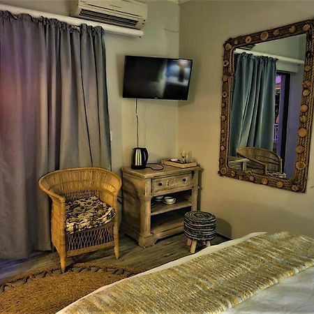 African Vibes Camps Bay Cidade Do Cabo Exterior foto